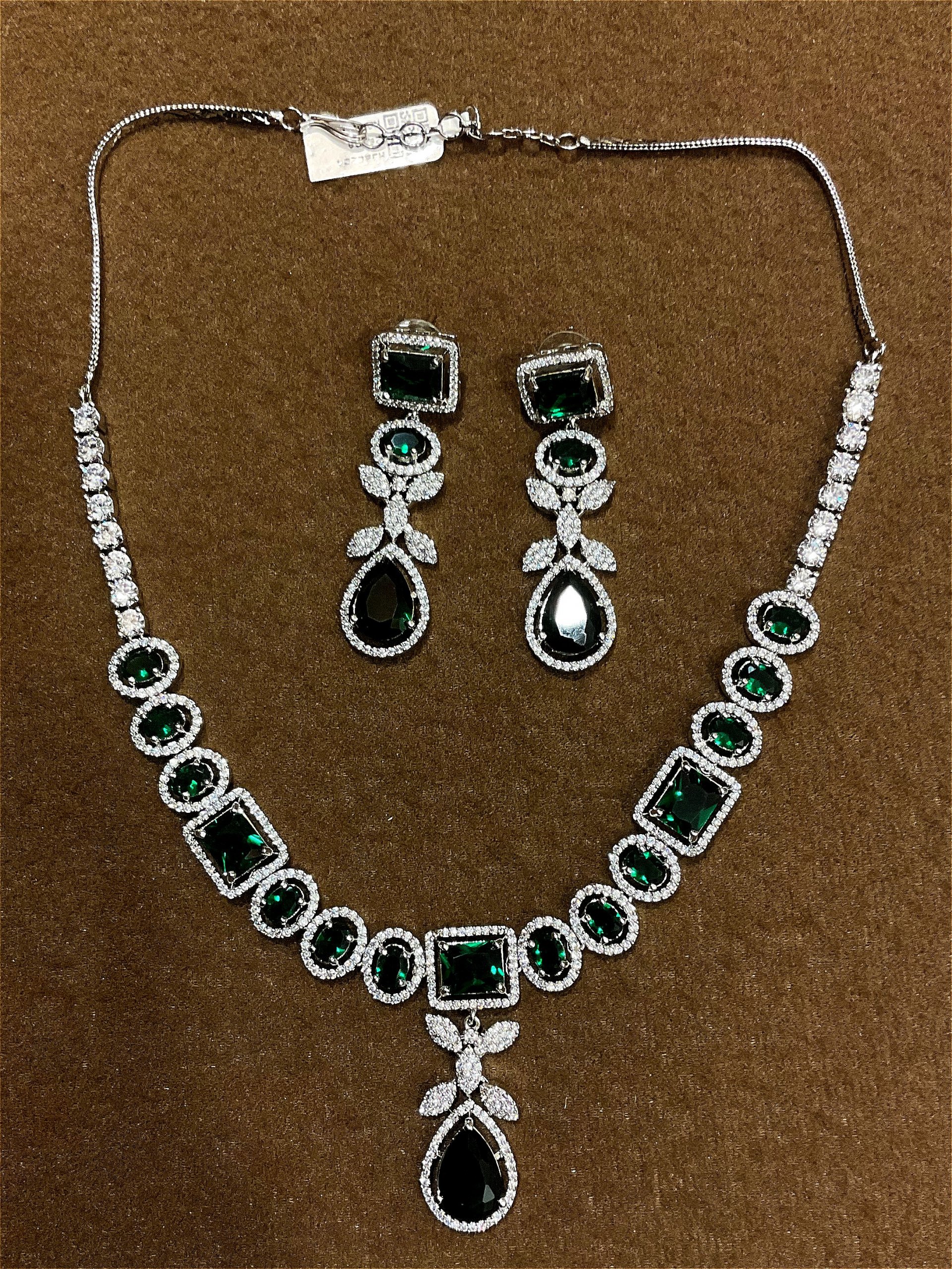 Stone necklace NCK-RO-ST-113