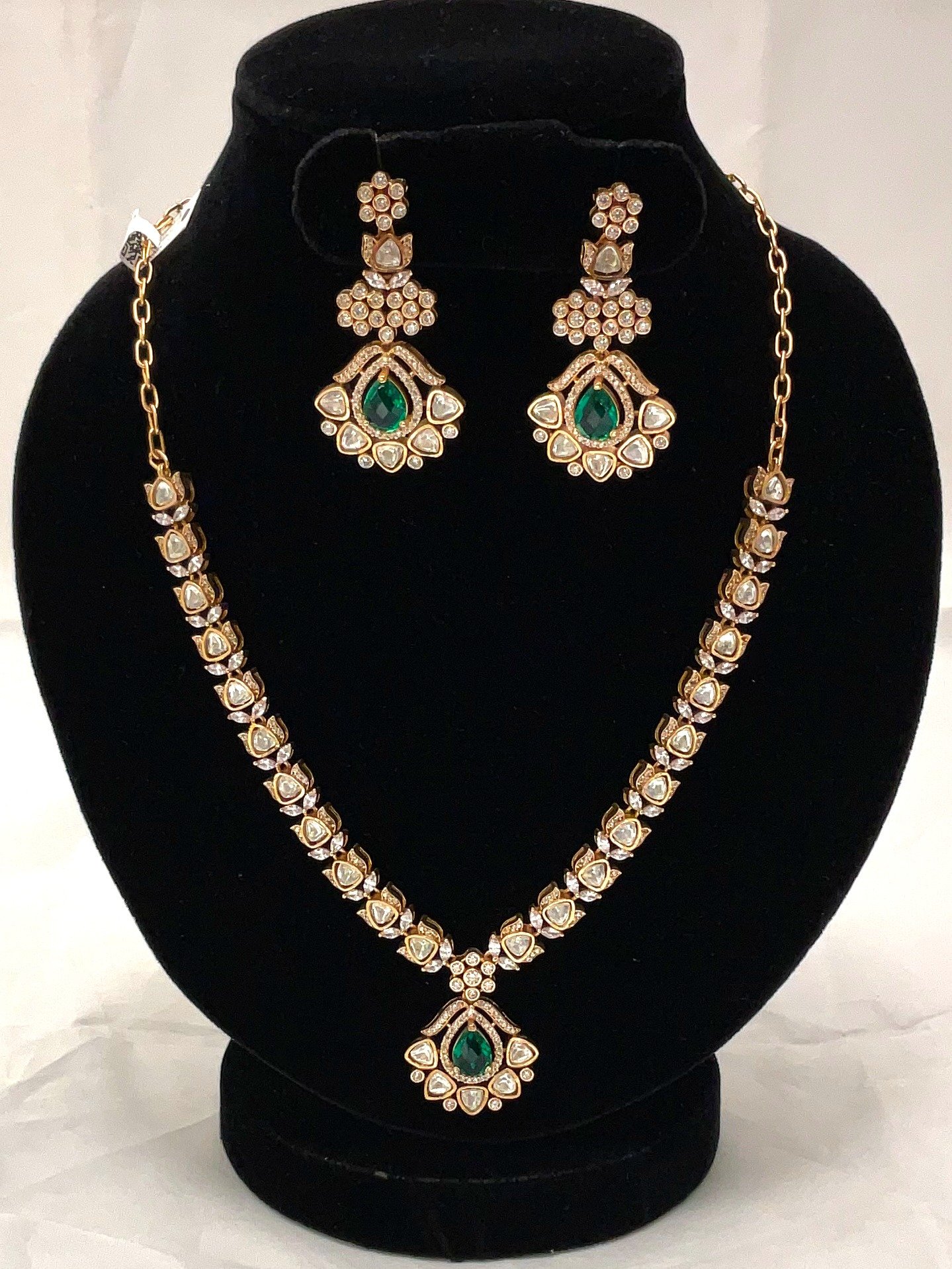 Victorian necklace NCK-GP-VT-009
