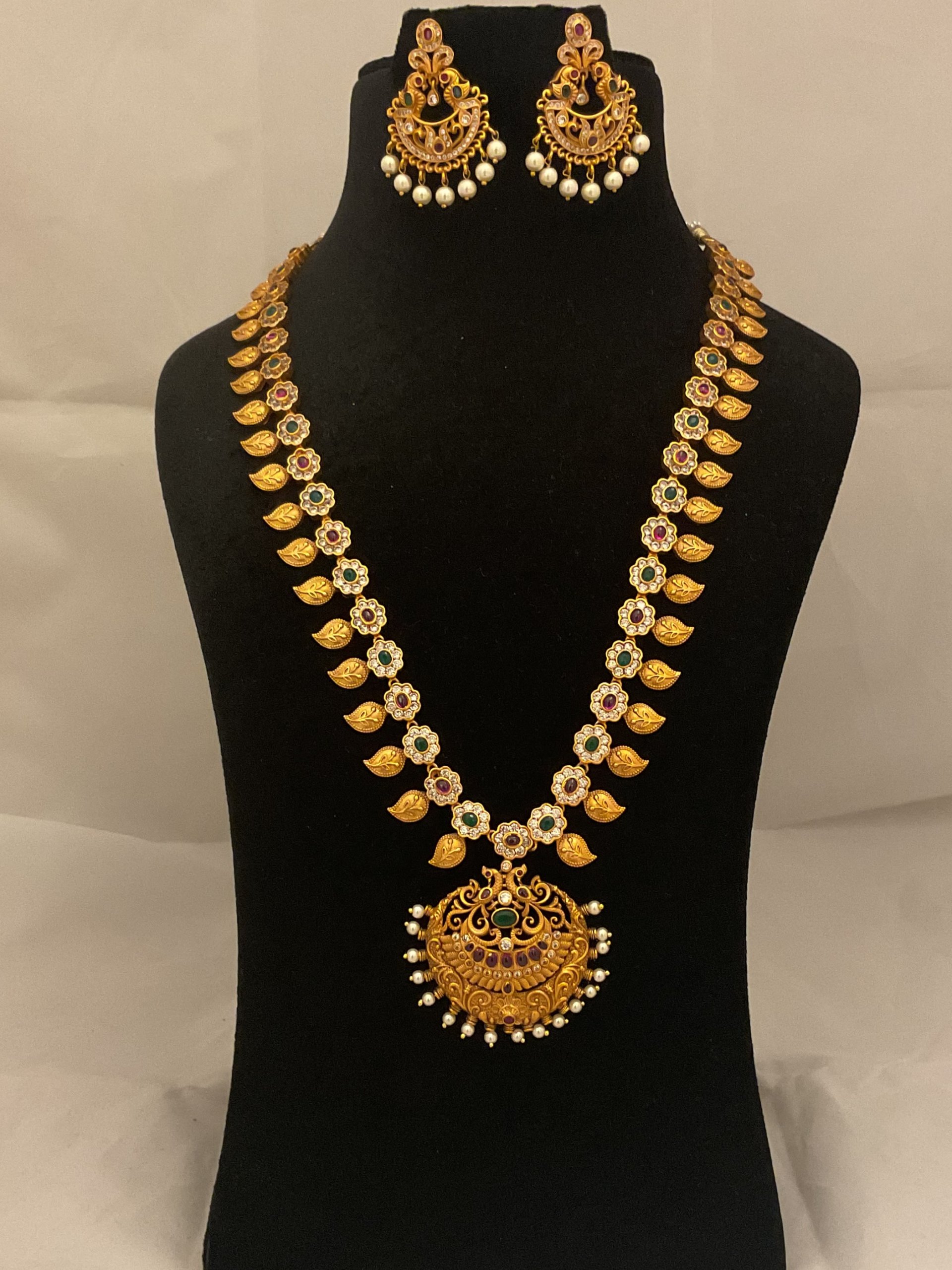 Matte long Necklace-001