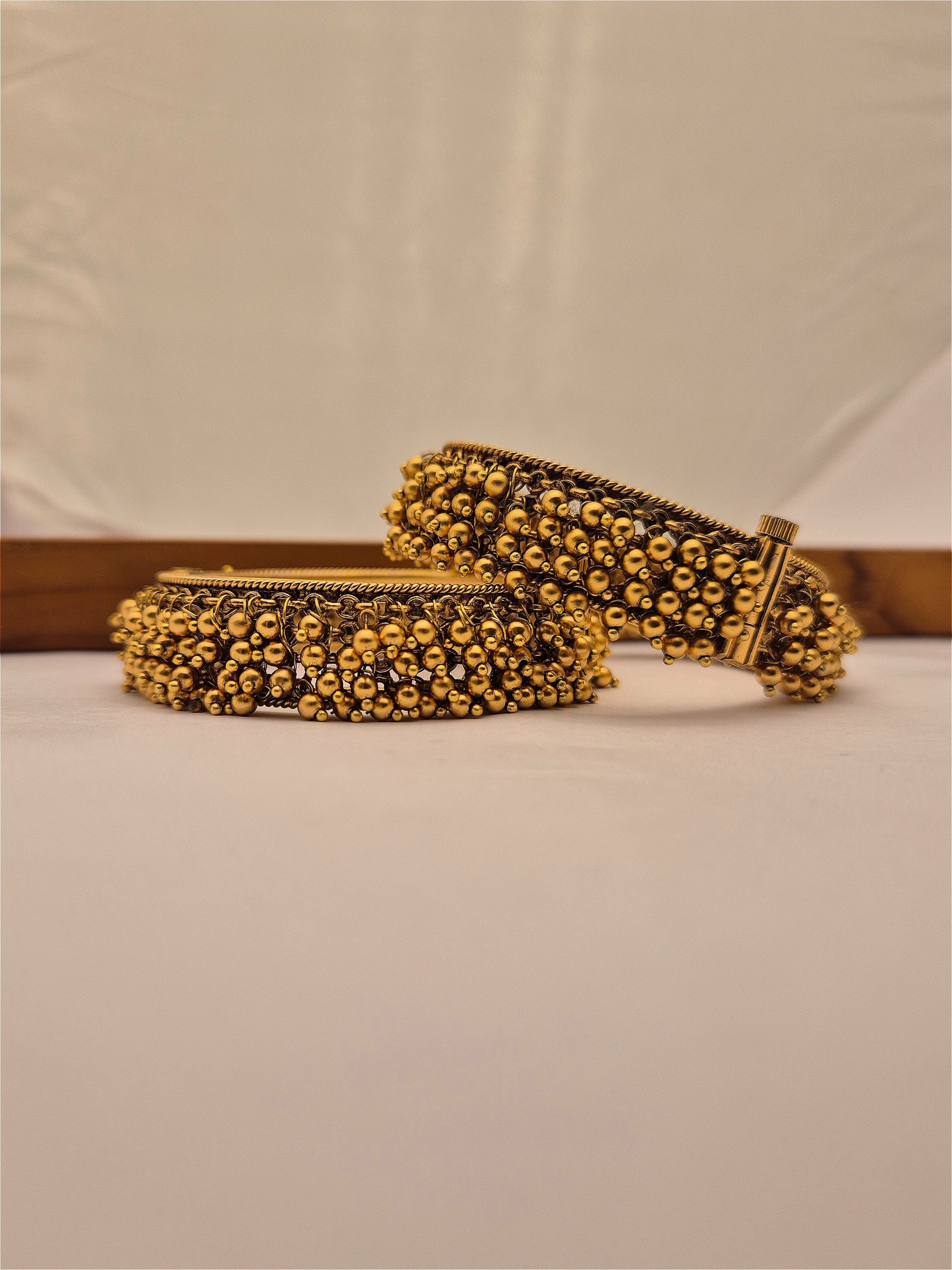 Antique bangle BNG-AQ-KP-013
