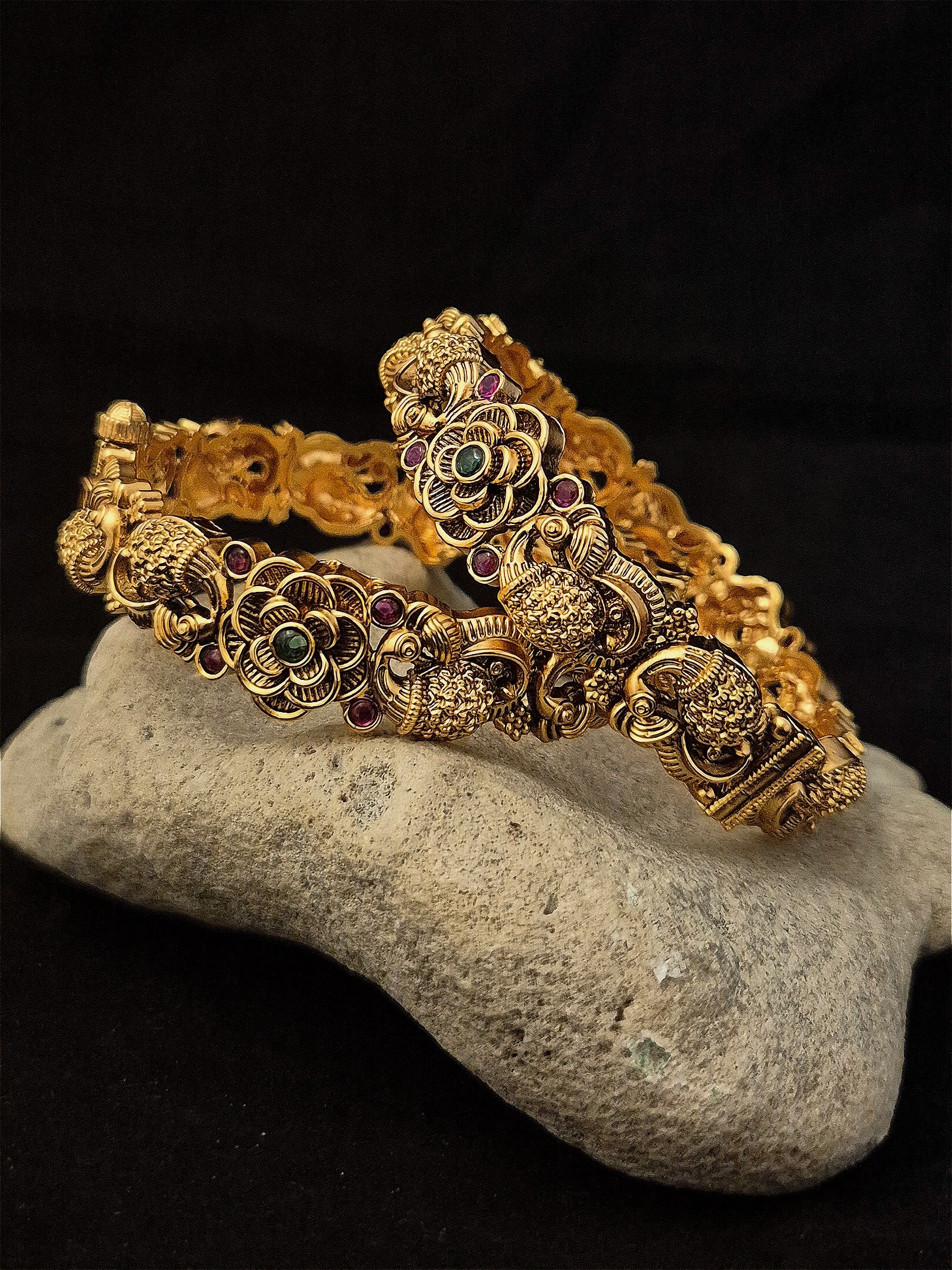 Antique bangle BNG-AQ-KP-013