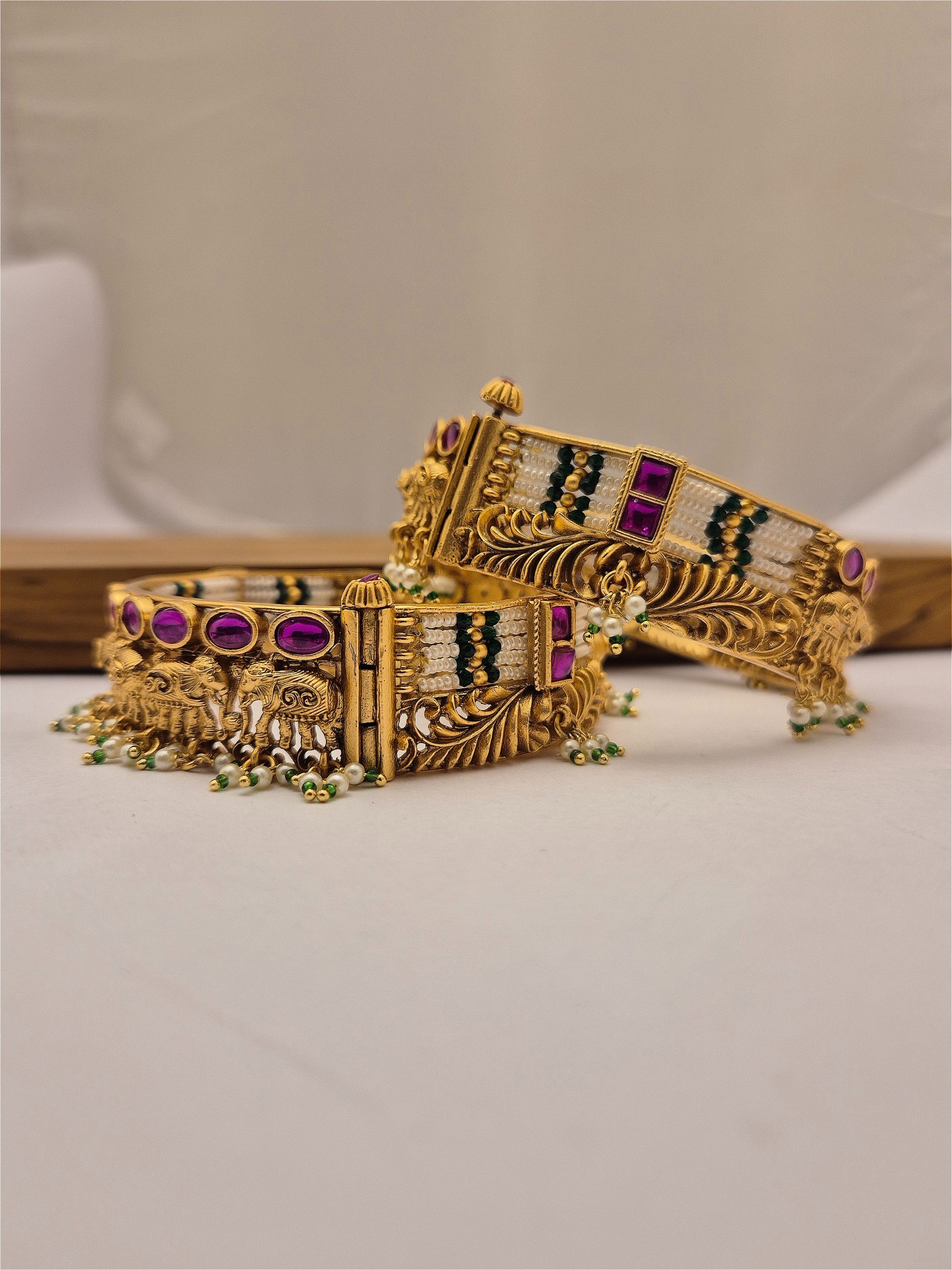 Antique bangle BNG-AQ-KP-030