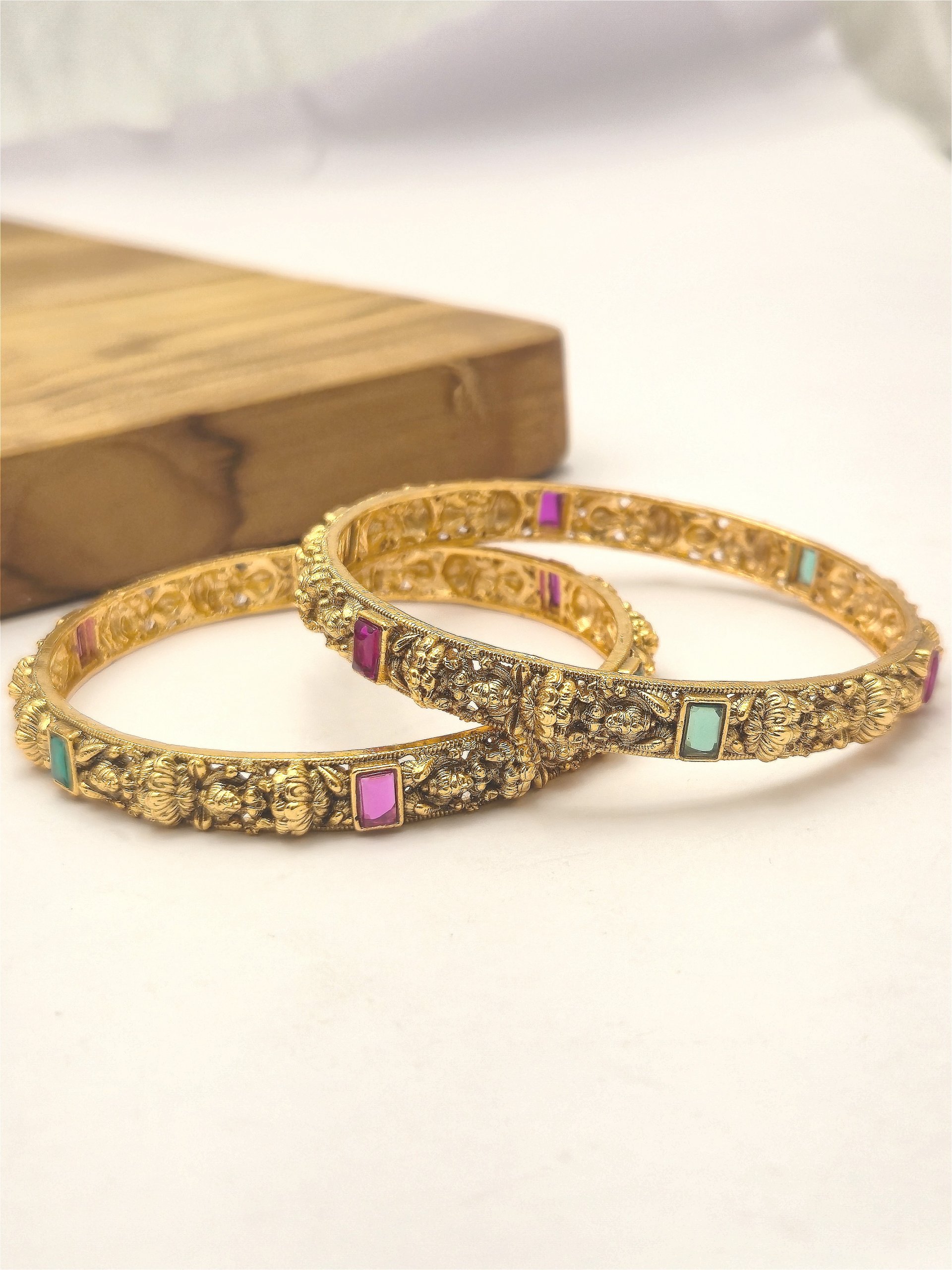 Antique bangle BNG-AQ-KP-012