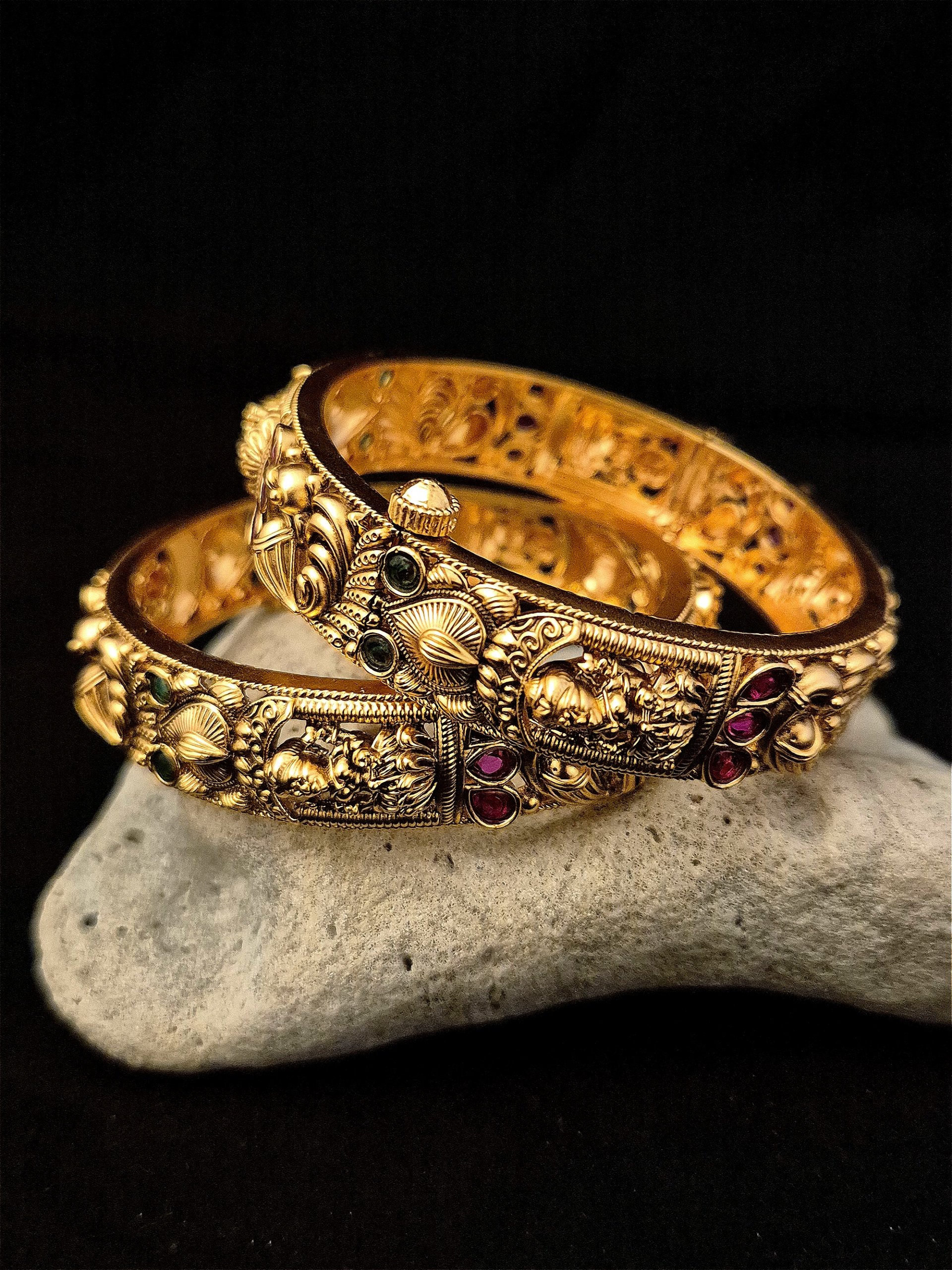 Antique bangle BNG-AQ-KP-012