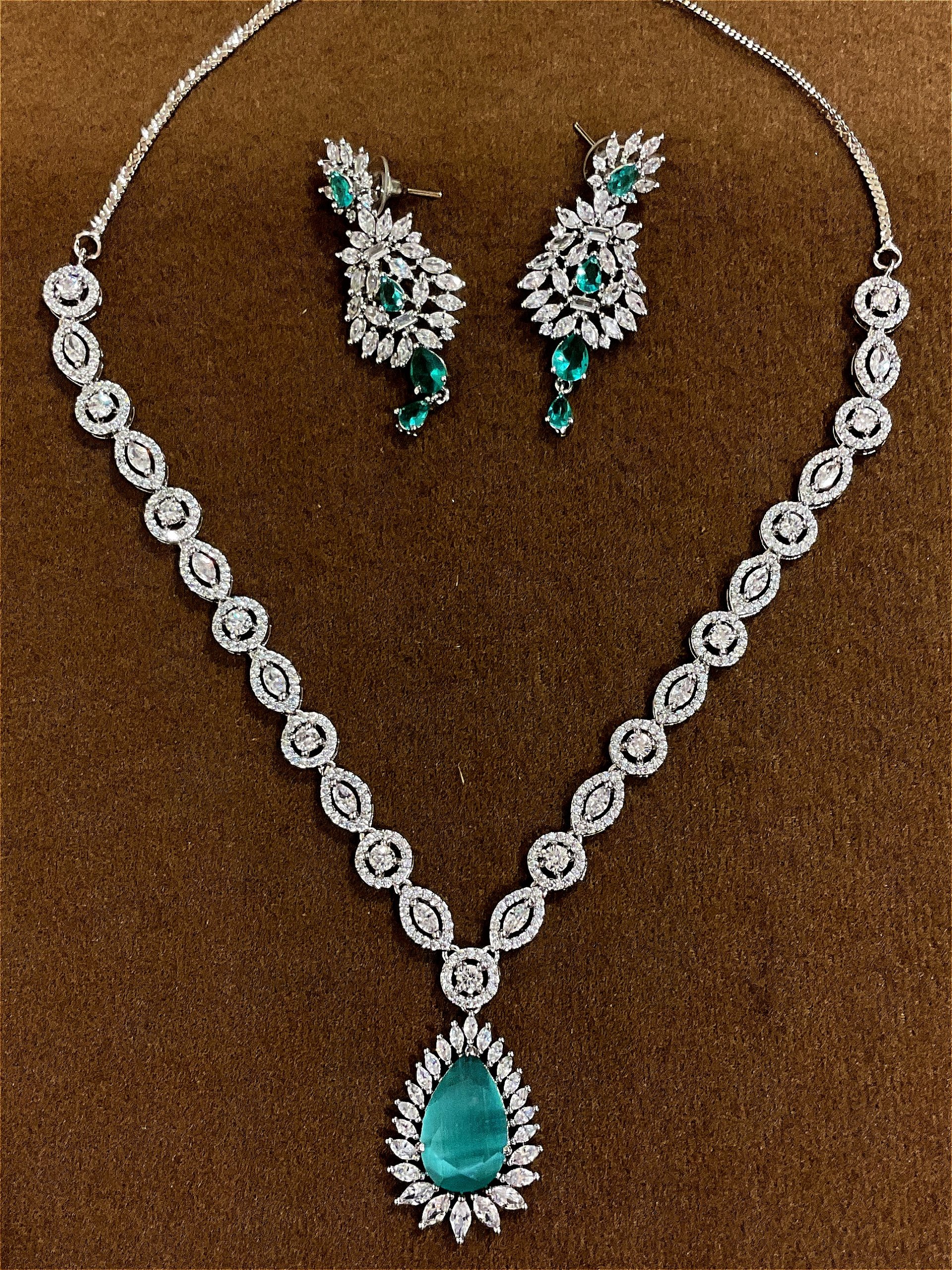 Stone necklace NCK-RO-ST-100