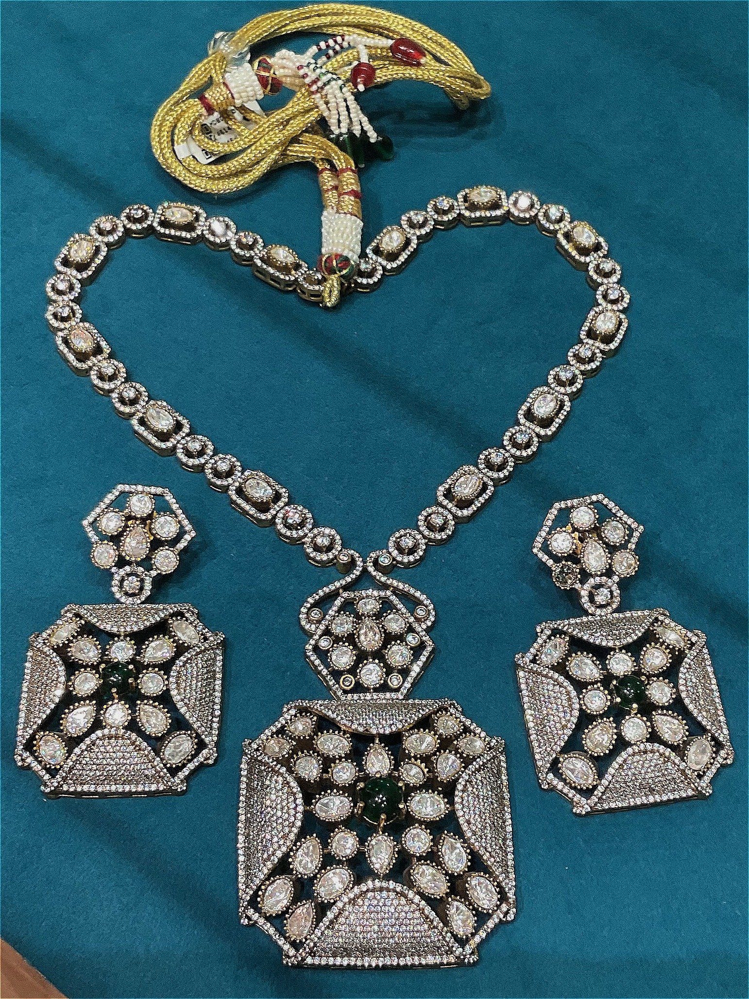 Victorian necklace NCK-GP-VT-001 