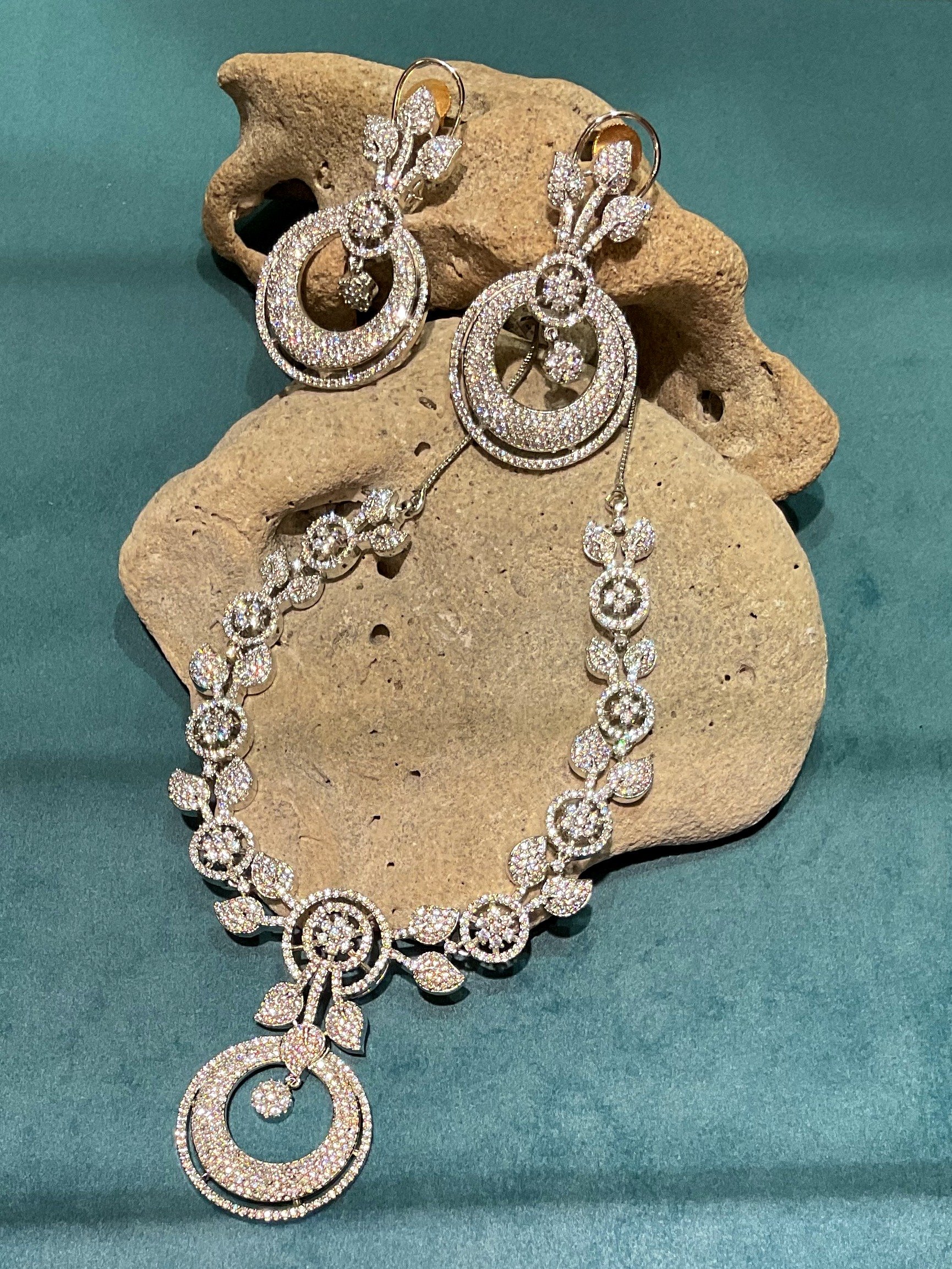 Zircon necklace NCK-RO-ZC-004