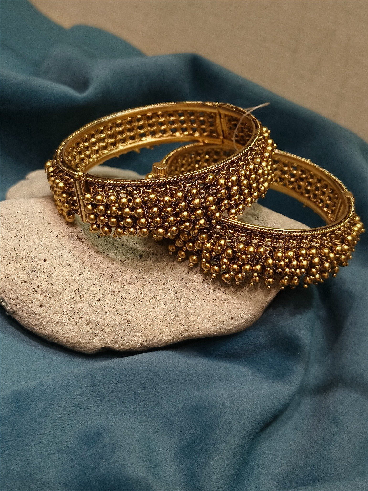 Antique bangle BNG-AQ-GP-00629